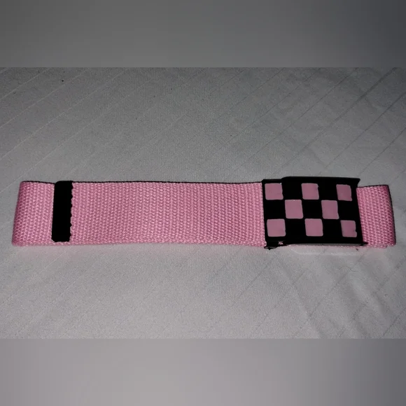 Pink Checkered Belt - Picture 3 of 4